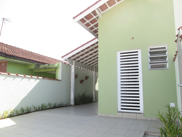 Casa à venda com 3 quartos, 180m² - Foto 2