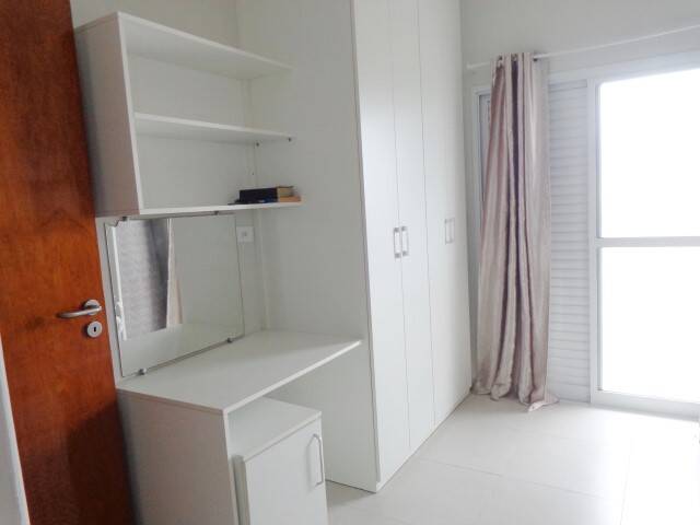 Apartamento à venda com 3 quartos - Foto 12