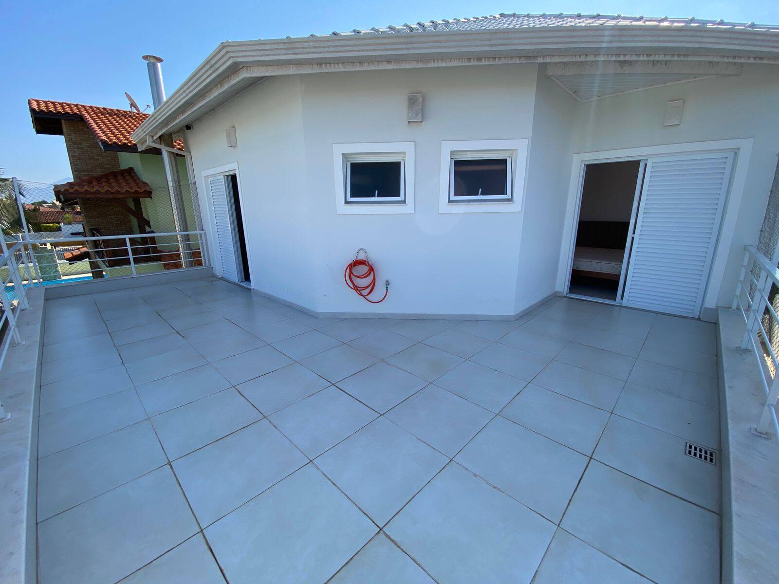 Casa à venda e aluguel com 5 quartos, 360m² - Foto 11