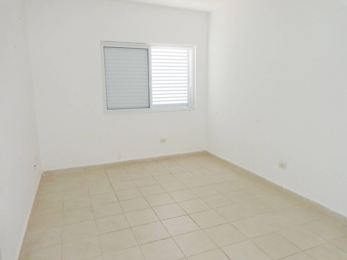 Apartamento à venda com 3 quartos, 135m² - Foto 4