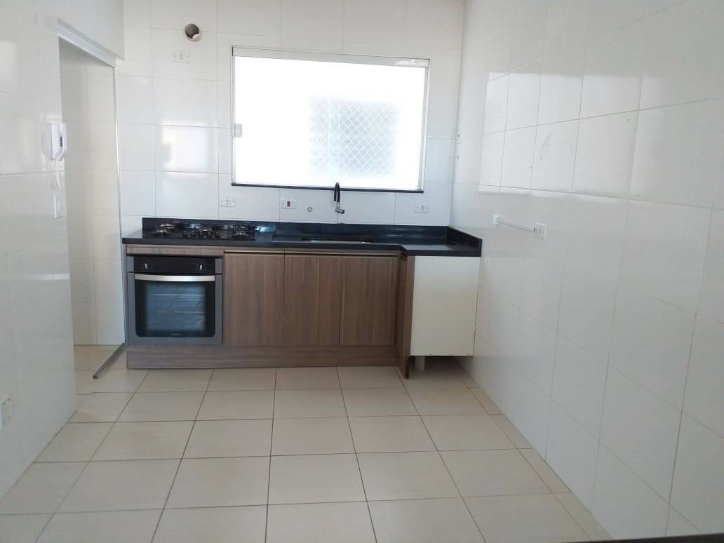 Apartamento à venda com 3 quartos, 125m² - Foto 2