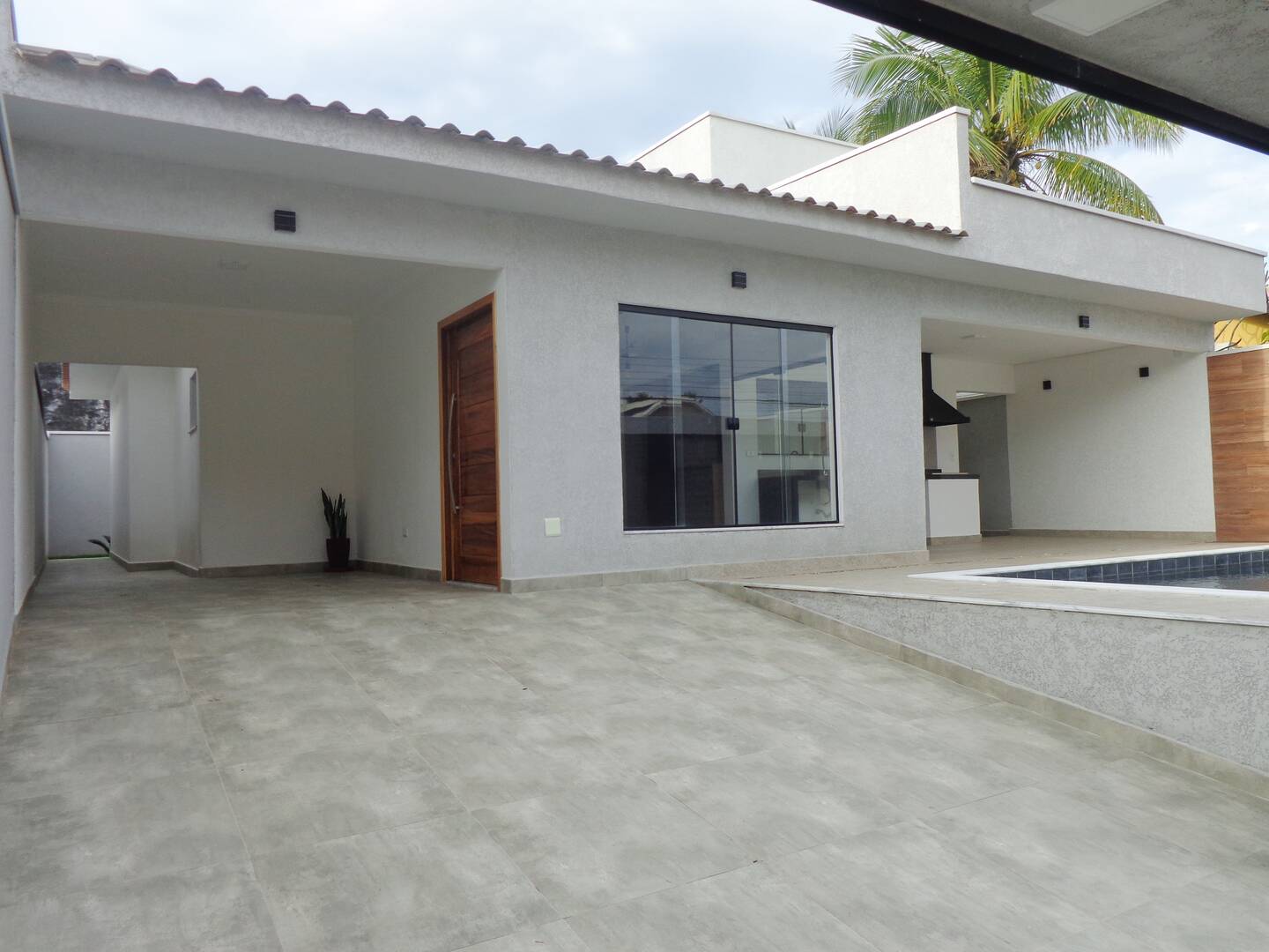 Casa à venda com 3 quartos, 260m² - Foto 1