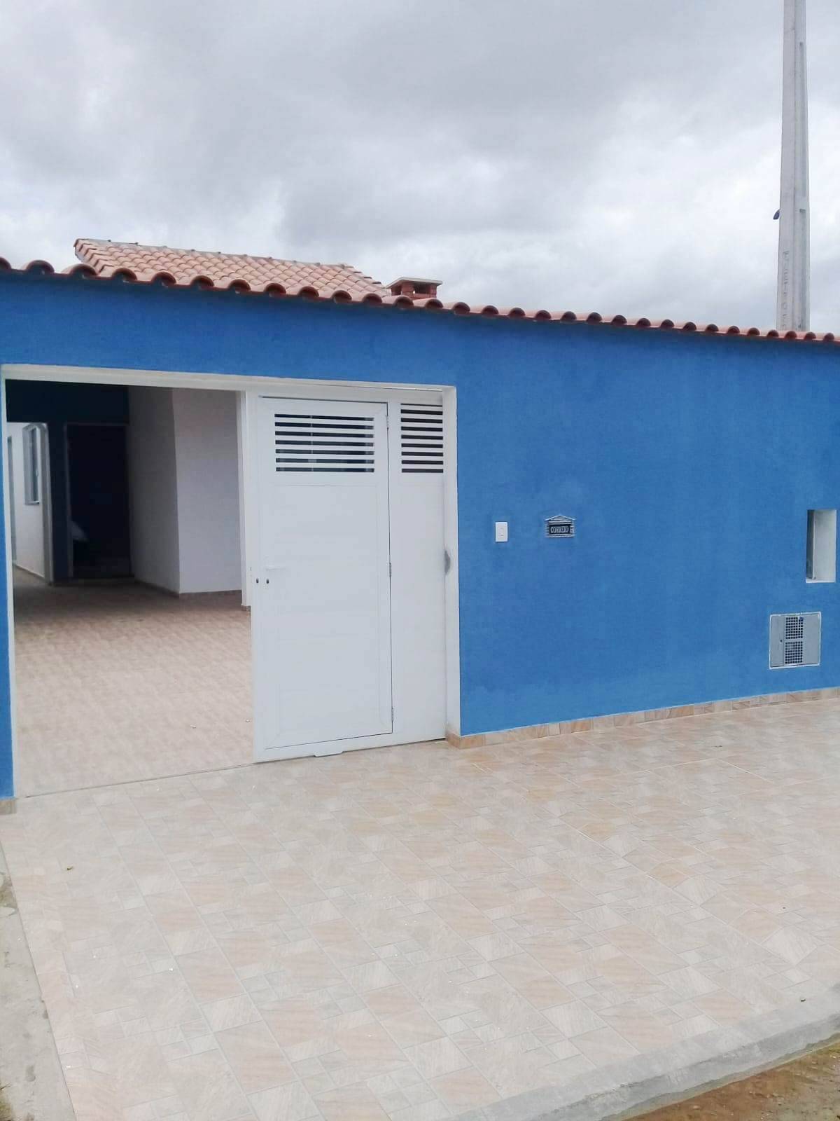 Casa à venda com 2 quartos, 84m² - Foto 1