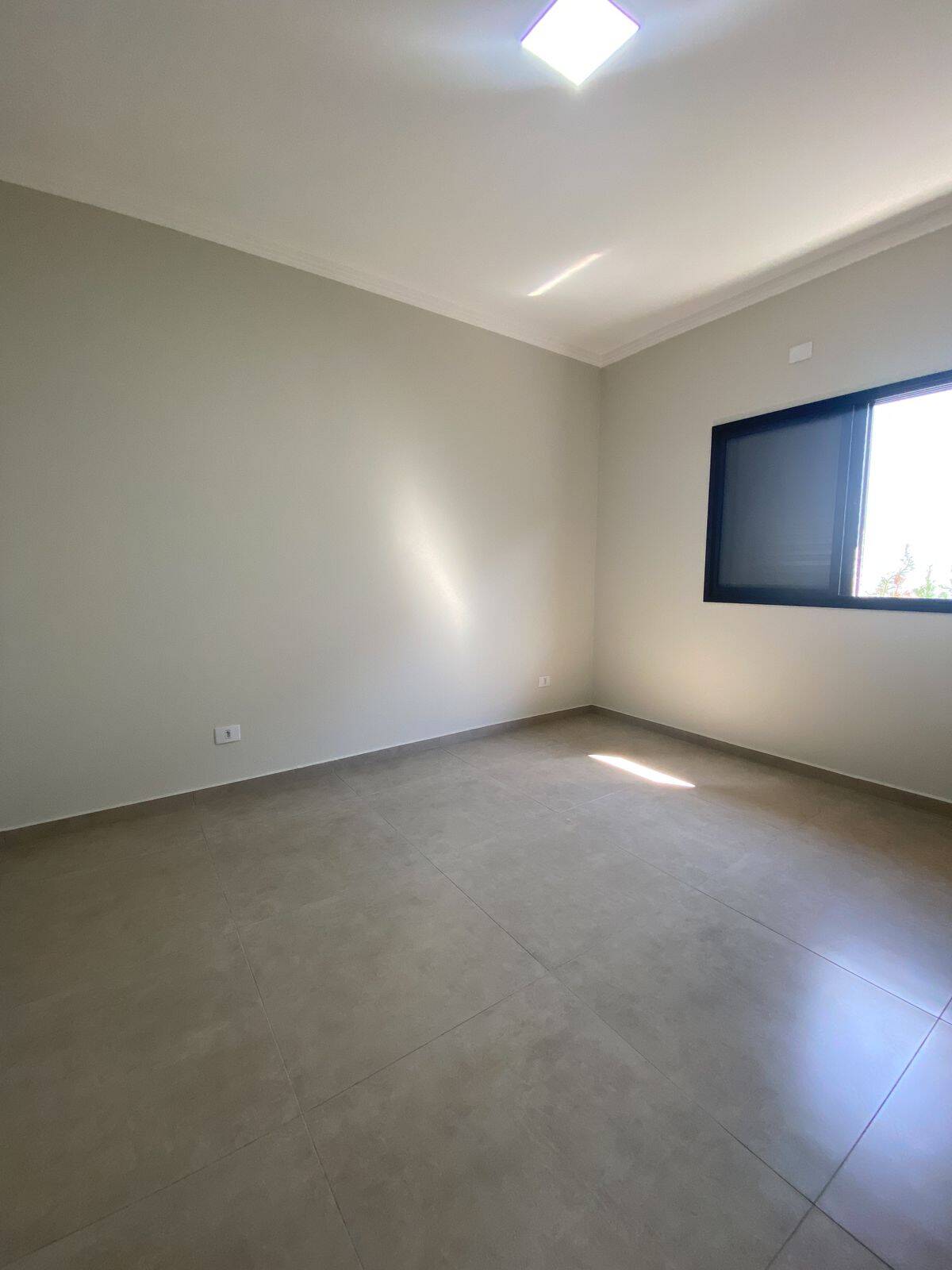 Casa à venda com 3 quartos, 250m² - Foto 9