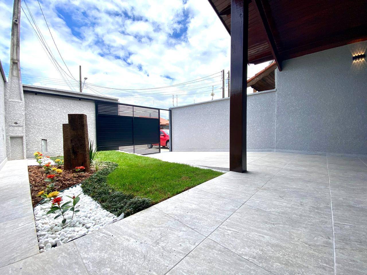 Casa à venda com 2 quartos, 80m² - Foto 2