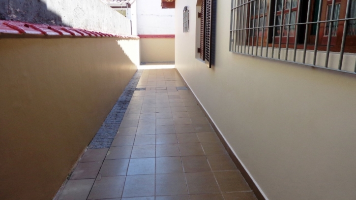 Casa à venda com 4 quartos, 250m² - Foto 8