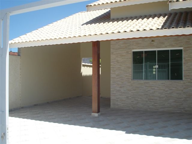 Casa à venda com 3 quartos, 115m² - Foto 1