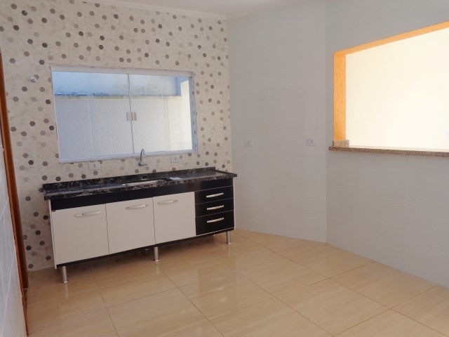 Casa à venda com 3 quartos, 180m² - Foto 4